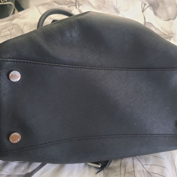 Michael Kors Purse - Picture 3 of 4